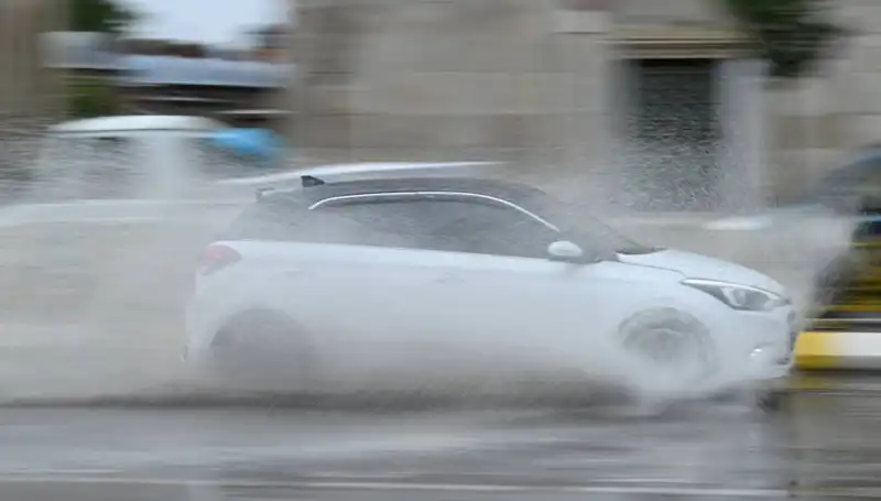 İstanbul ve Çevresinde Şiddetli Yağış Alarmı: Meteoroloji'den Uyarılar Geldi