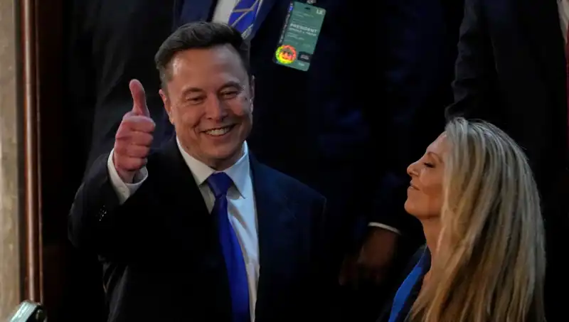 Elon Musk’tan Ukrayna Seçimleri İçin Şok İddia: Zelenski Büyük Farkla Kaybedecek