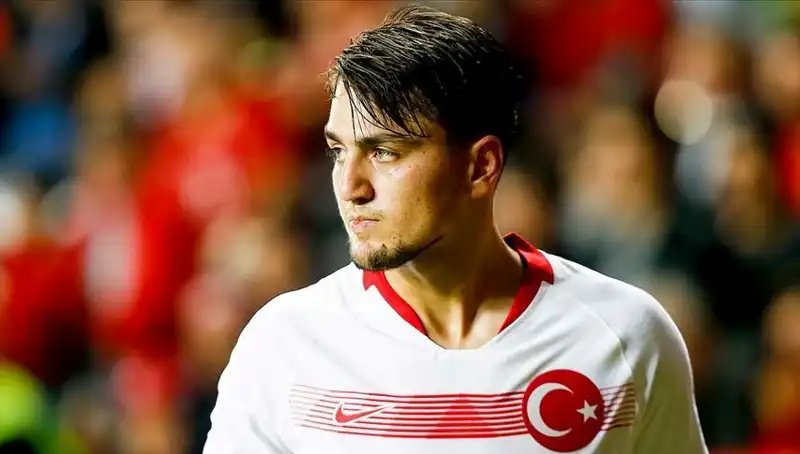 Beşiktaş, Milli Futbolcuyla Anlaşma İçin İlk Adımı Attı