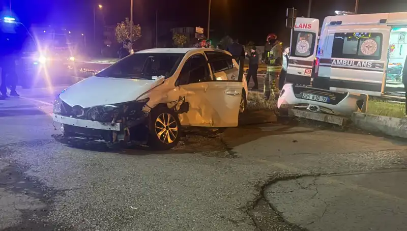 Pikap ile Otomobil Çarpıştı: Kaza Detayları ve İlk Bilgiler