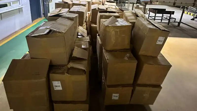 Kargo Şirketinin Deposunda Dev Kaçak Tütün Operasyonu