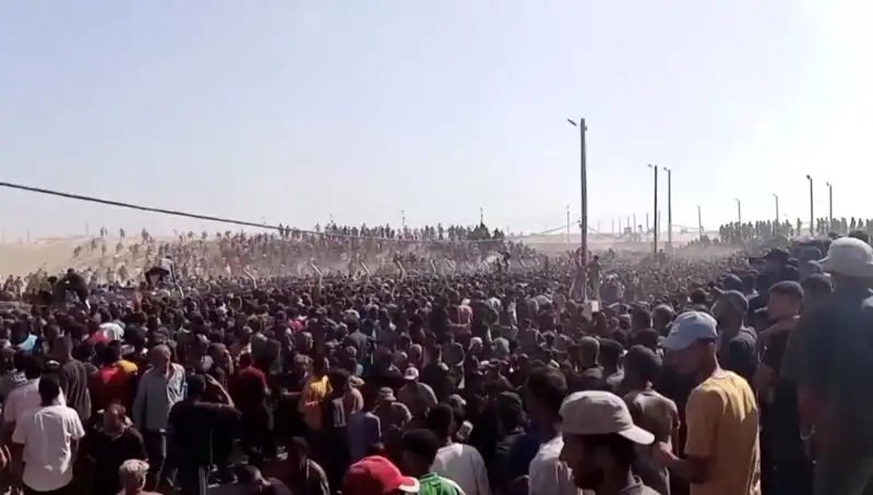 İsrail'in Filistinli Yardım Taleplerine Saldırısı: 30 Can Kaybı