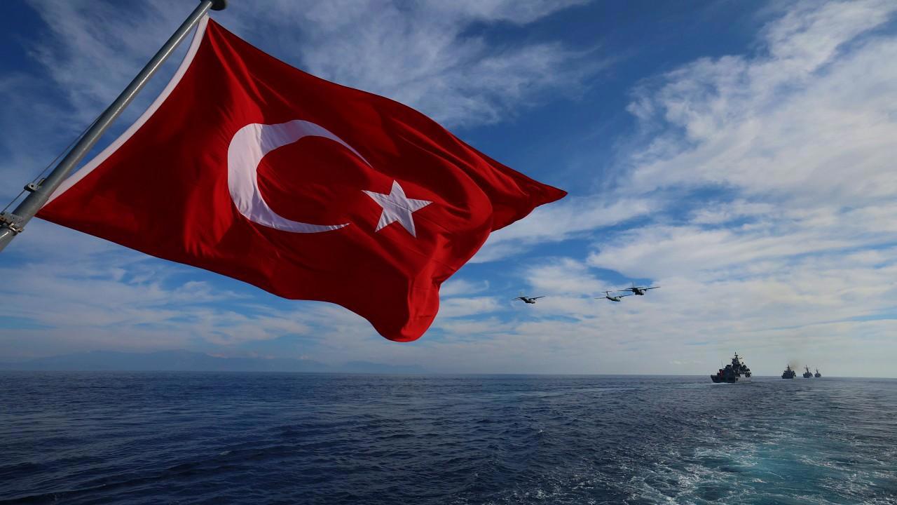 Türkler Avrupa'da Gemileri Tahtına Oturttu