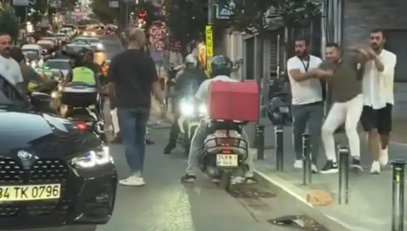 Nişantaşı'nda Araç Yolu Tartışması Korkunç Bir Yakınlaşma Getirdi