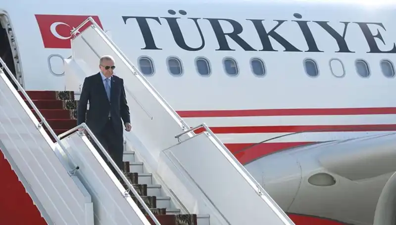 Cumhurbaşkanı Erdoğan İtalya’da Gerçekleştirdiği Zirvenin Ardından Yurda Döndü