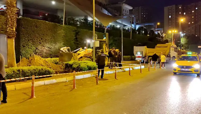 AVM Girişinde Doğalgaz Paniği: Ne Oldu, Neler Yaşandı?