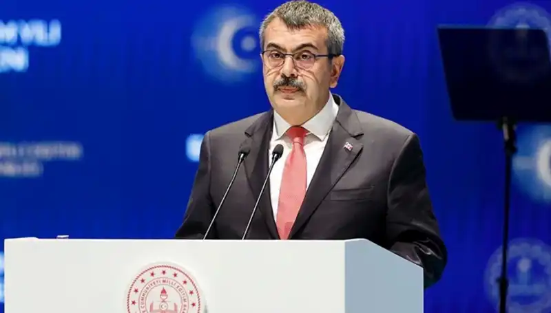 Bakan Tekin, 23 Nisan için Duygusal Bir Mesaj Paylaştı