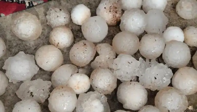 Şanlıurfa’da Şok Eden Hava Olayı: Kar Topu Büyüklüğünde Dolu Yağdı