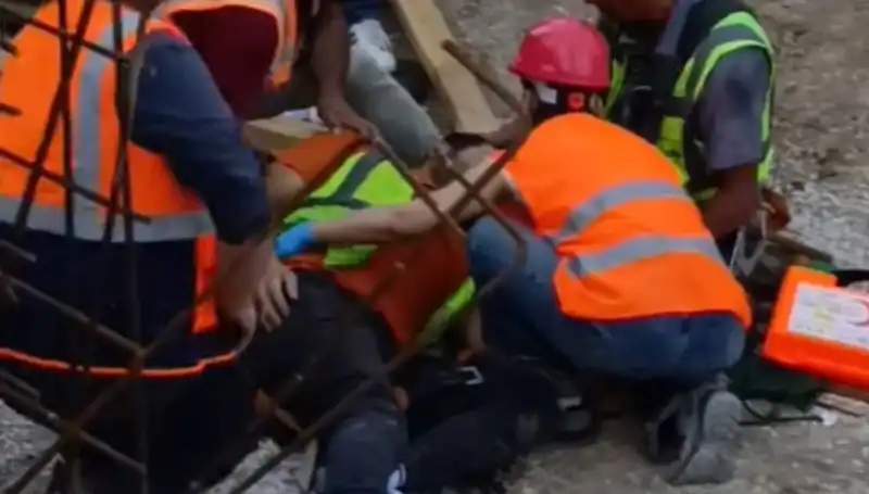 Adana'da İnşaat Kazasında İki İşçi Yaralandı: Olay Detayları ve Son Gelişmeler