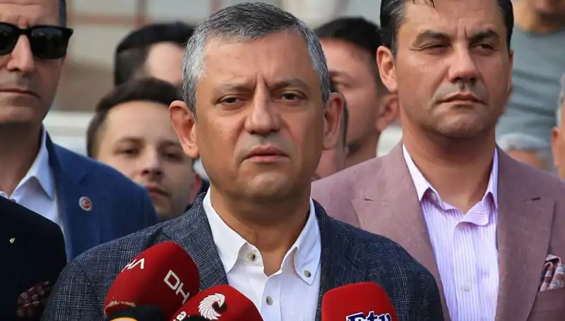 Özgür Özel'den Çarpıcı Açıklamalar: "Sandığı Ortadan Kaldırmak İstiyorlar"