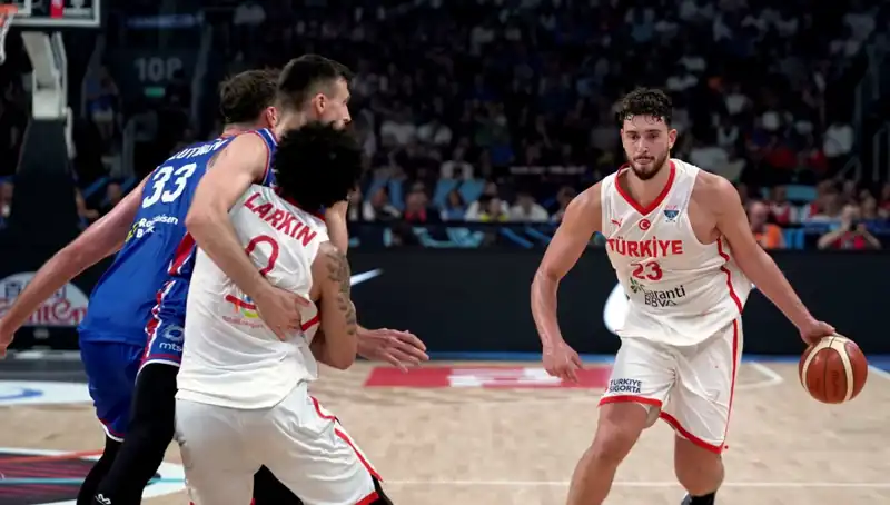 12 Dev Adam, Dört Gözle Beklenen İsveç Maçında Şampiyonluk Hayalleri İçin Sahaya Çıkıyor!