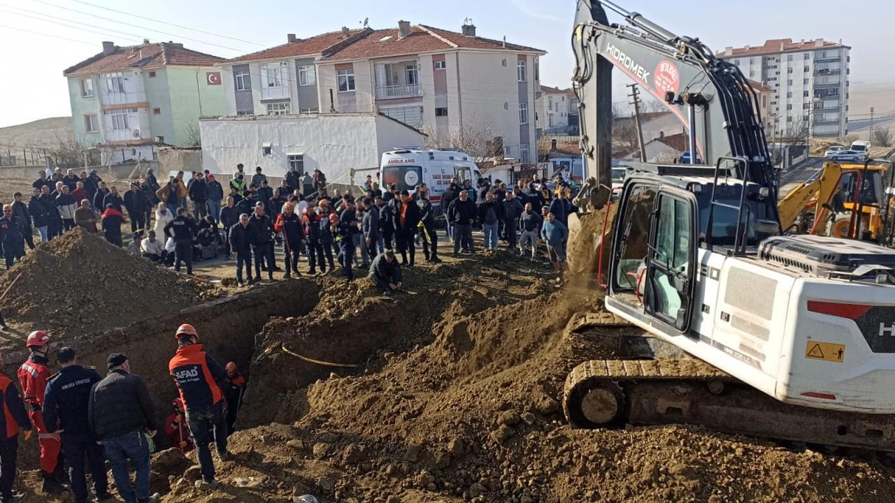 Ankara'da İnşaatta Göçük: 2 İşçi Hayatını Kaybetti