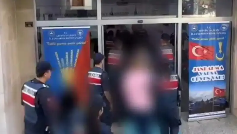 30 İlde FETÖ Operasyonu: 65 Tutuklama İle Kökü Kurutuluyor