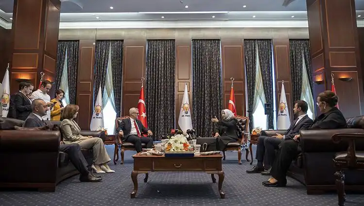 AK Parti Bayramlaşma Programında CHP’nin Yer Almaması Neden?
