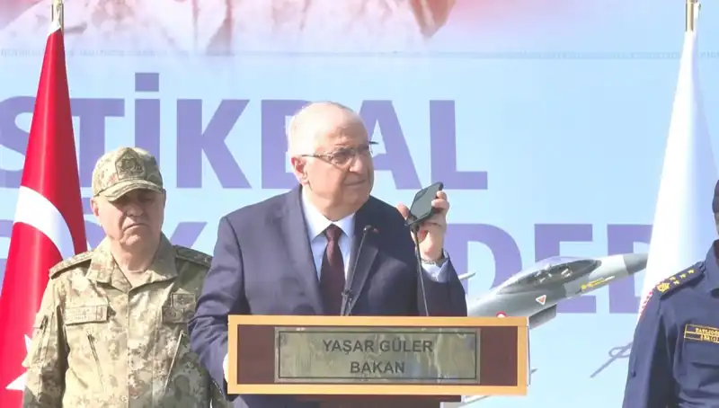Cumhurbaşkanı Erdoğan, Mehmetçiğin Bayramını Coşkuyla Kutladı: Vatanseverliğin Sembolü
