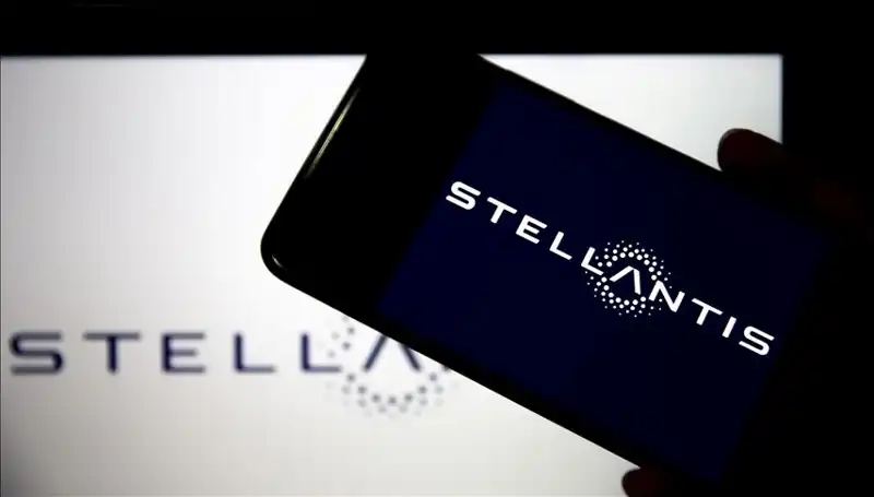 Stellantis Krizle Yüzleşiyor: Fabrika Kapatmaları Kapıda mı?