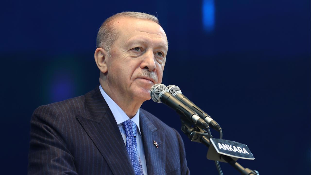 Cumhurbaşkanı Erdoğan ve Şara Arasında Görüşme Başladı