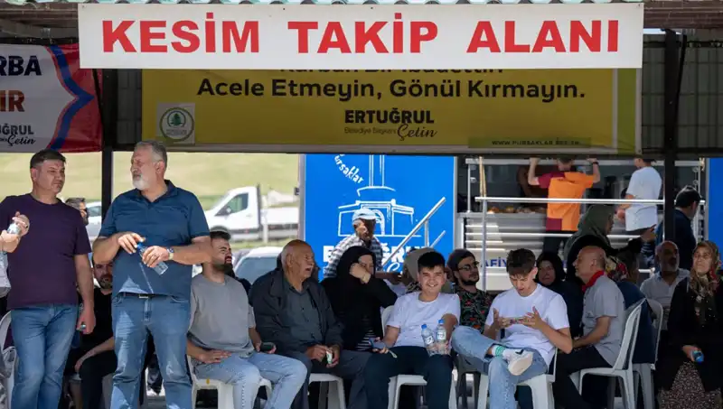 Ankara'daki Kurban Pazarlarında Yükselen Hareketlilik: Alışveriş Başladı!