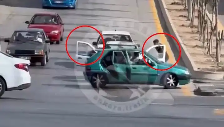 Trafikte Bıçak ve Kılıçla Saldırı: Olayın Perde Arkası Neler?
